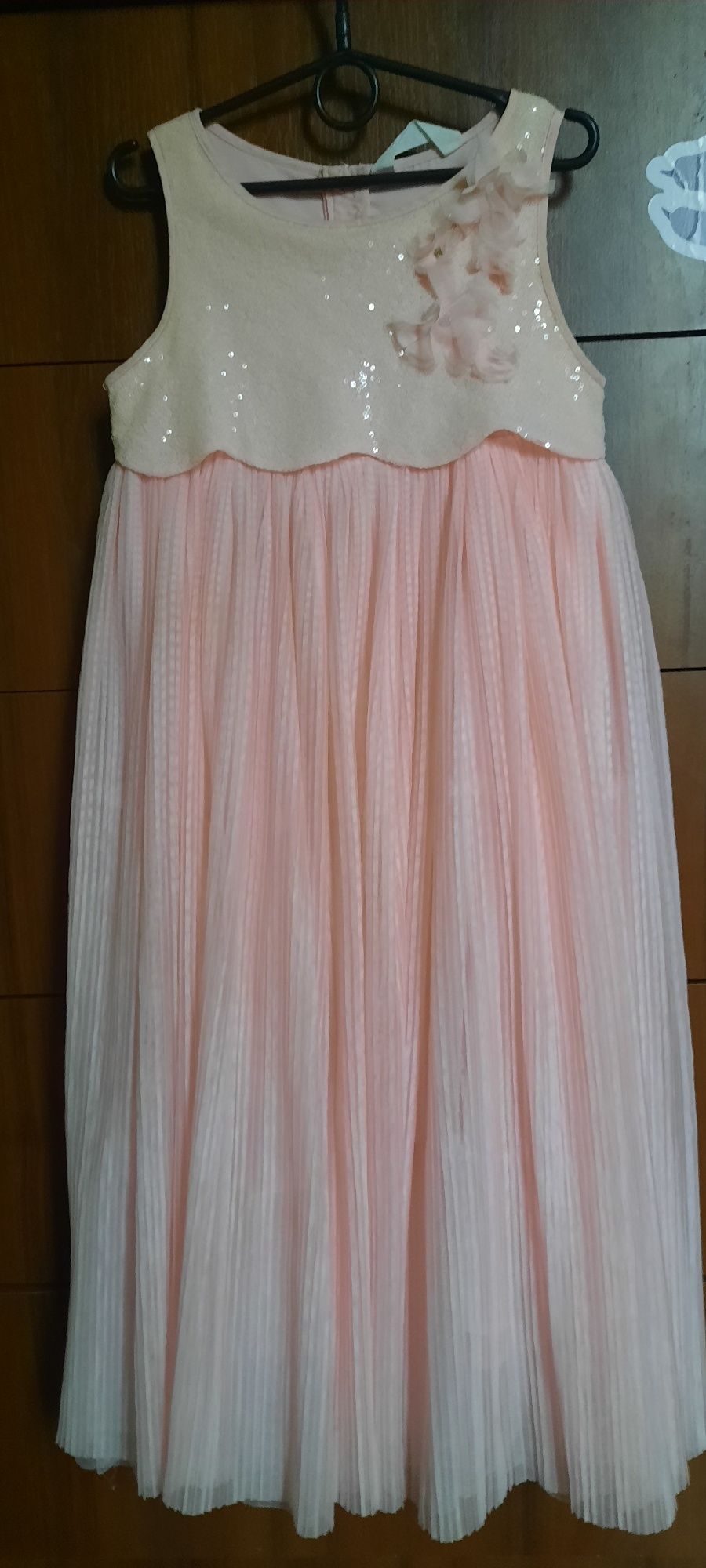 Сукня плаття 134 нарядне і рожеве 140 р