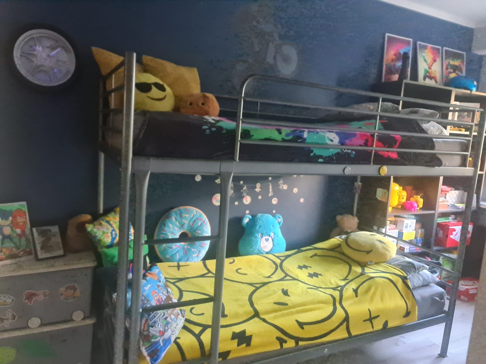 Łóżko piętrowe Ikea Svatra metalowy stelaż