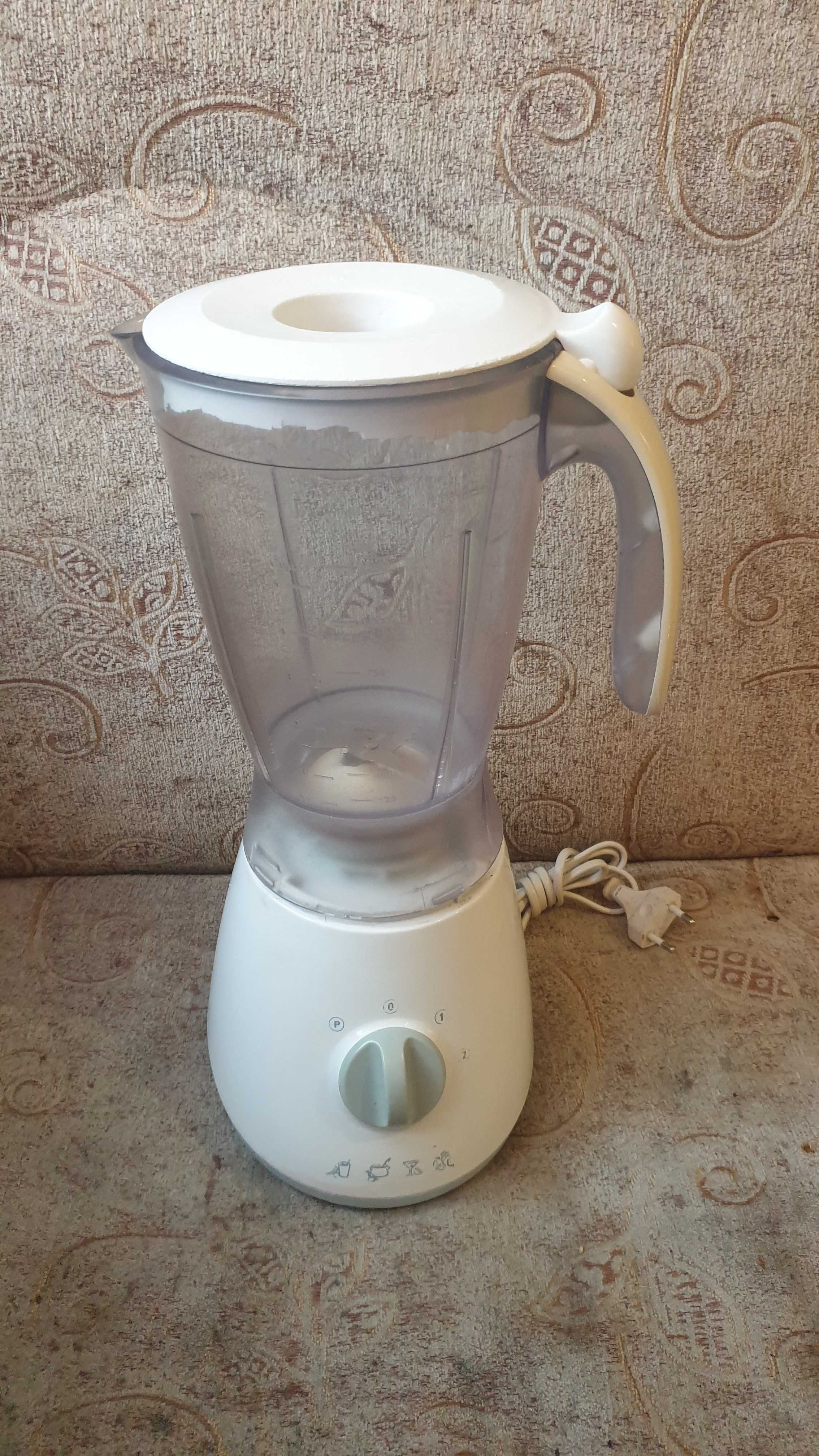 Blender PHILIPS HR2000
350W
1250ml
