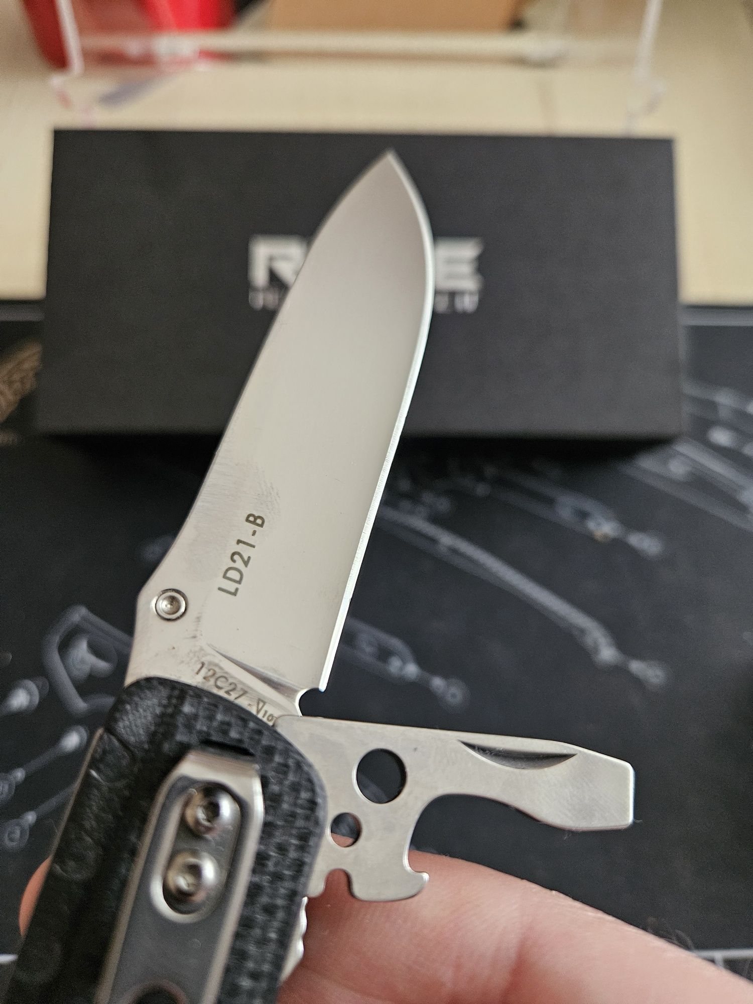 Ruike Trekker LD21-B, багатофункціональний ніж