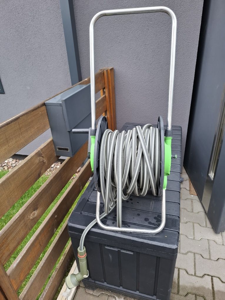 Geolia wózek ogrodowy z wężem i kompletem zlaczek