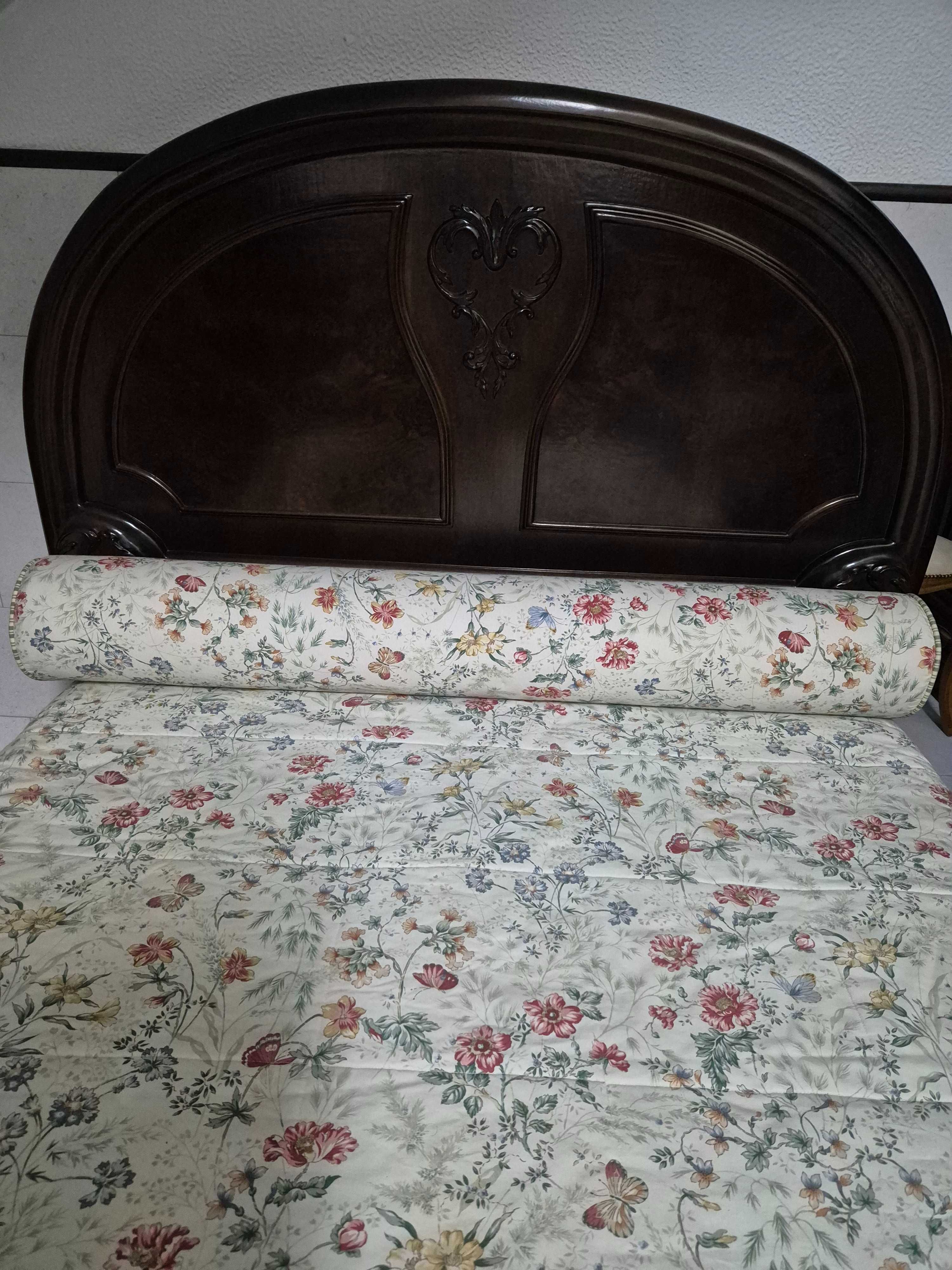 Mobília completa de quarto de casal