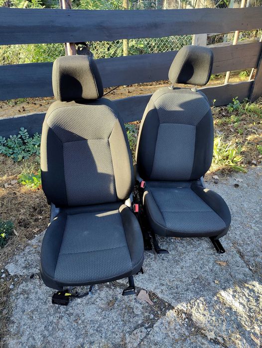 Insignia B fotele kpl + boczki