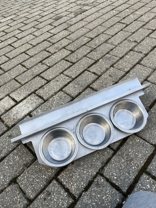 Comedouros rotativos