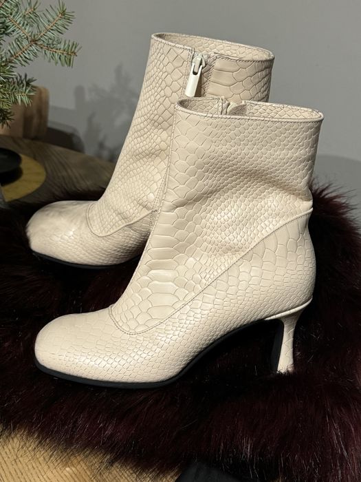 Ботильйони шкіряні чоботи