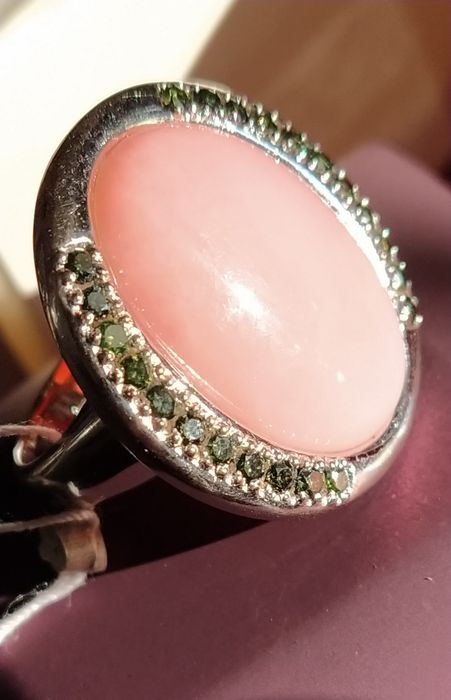 Кольцо с опалом и бриллиантами