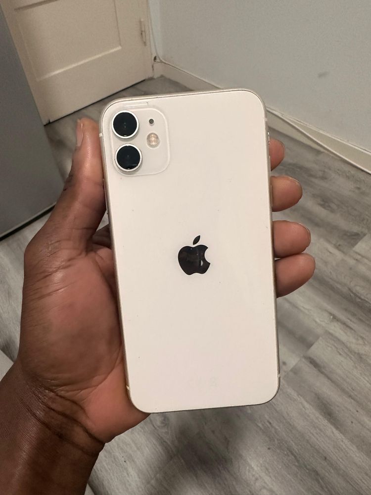 Iphone 11 com caixa