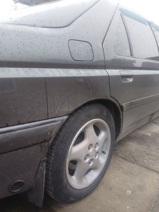 Продам автомобіль Пежо 605