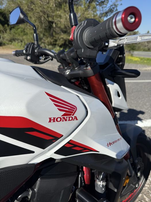 Honda CB750 Hornet 2024