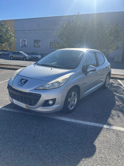 Peugeot 207 1.4 16V SE Sportium