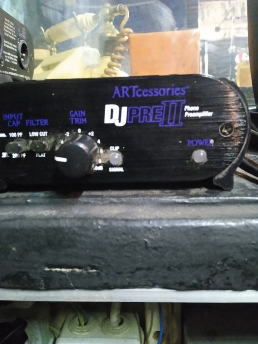 Продам пред усилитель для наушников