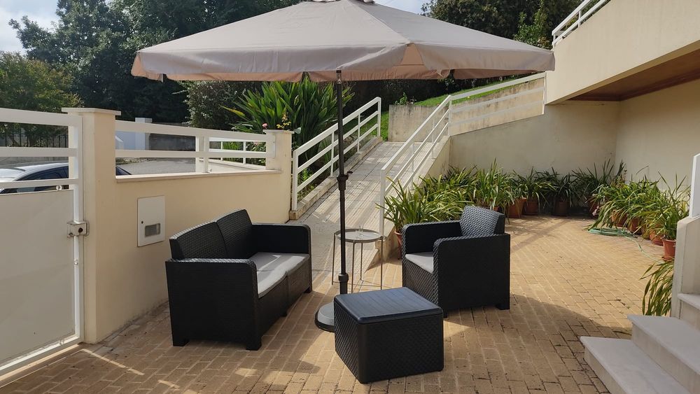 Conjunto de sofás de jardim em resina pretos