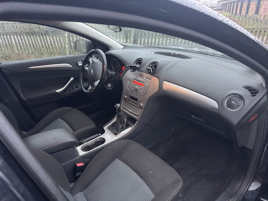 Ford mondeo 1.6 бензин