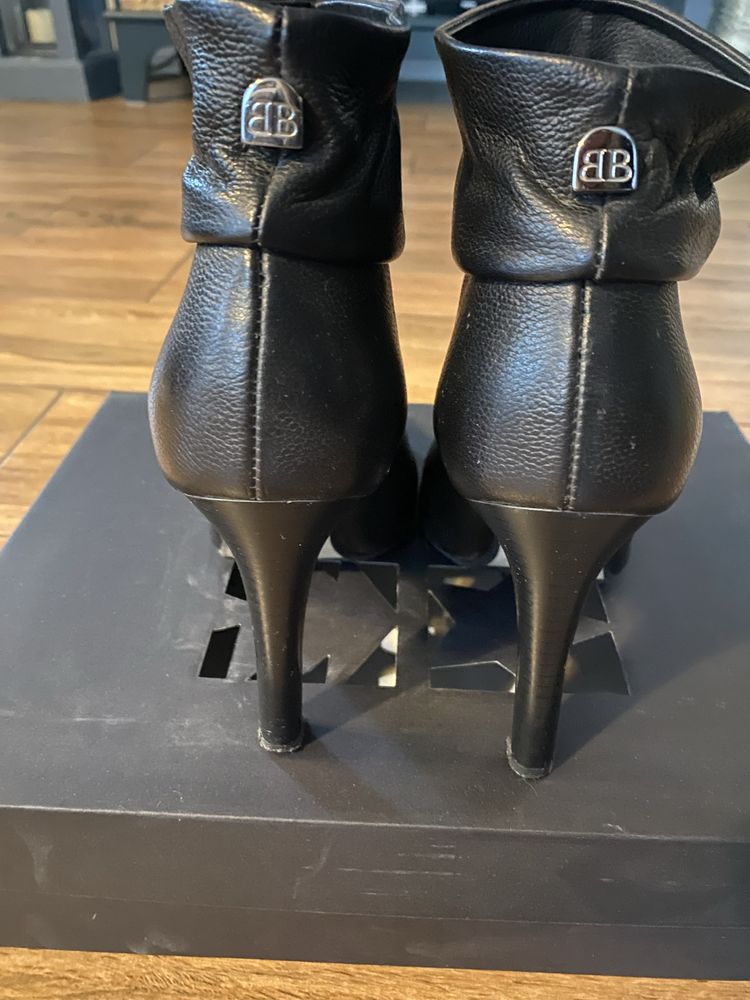 Skórzane botki Badura 38