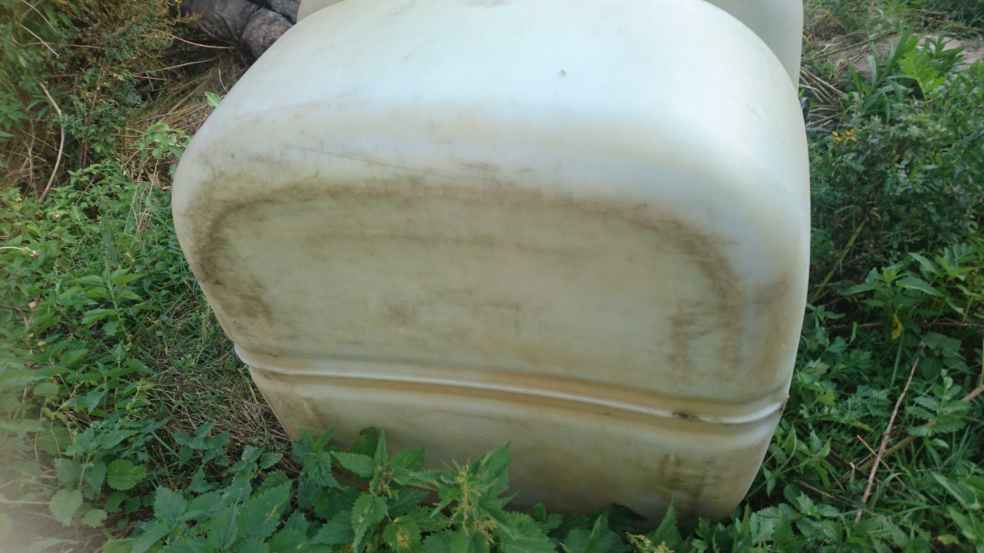 Zbiornik 750L na Deszczówkę Ropę Szambo Mauzer Beczka