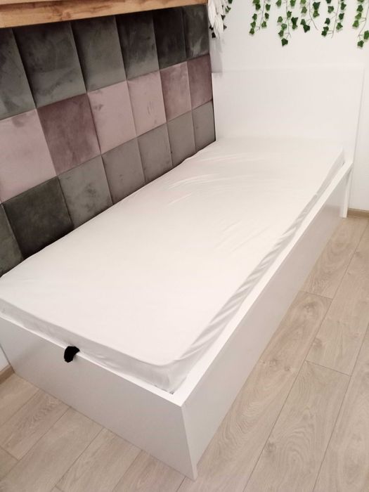 Łóżko drewniane pojedyncze 90/160