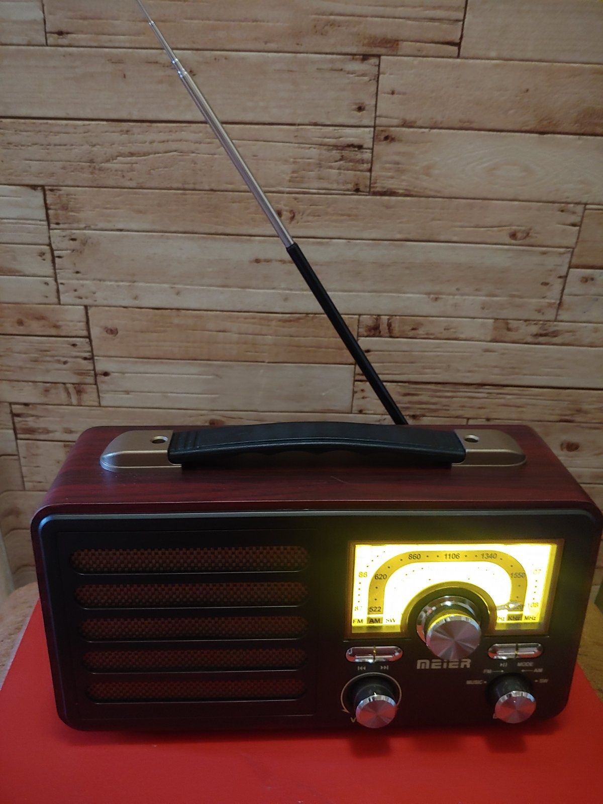 MEIER портативное полнодиапазонное  радио  в стиле ретро.