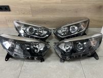 Фара права ліва Каптур каптюр правая левая Renault Captur