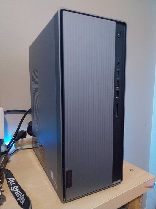 Lenovo AMD Ryzen 5 4600G/8GB RAM/512GB SSD