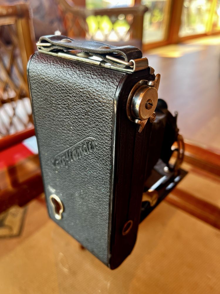 Antiga maquina fotografica Voigtlander