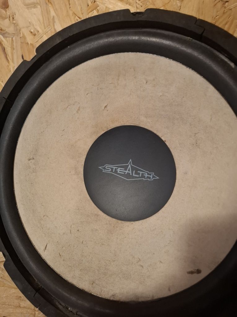 Głośnik niskotonowy STEALTH 30 cm do mocnego wzmacniacza