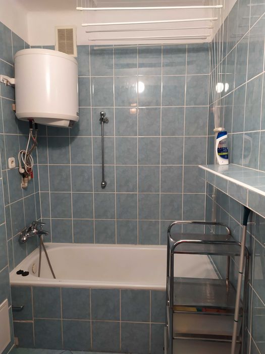 Pokój jednoosobowy w mieszkaniu 3 pokojowym od 1 listopada