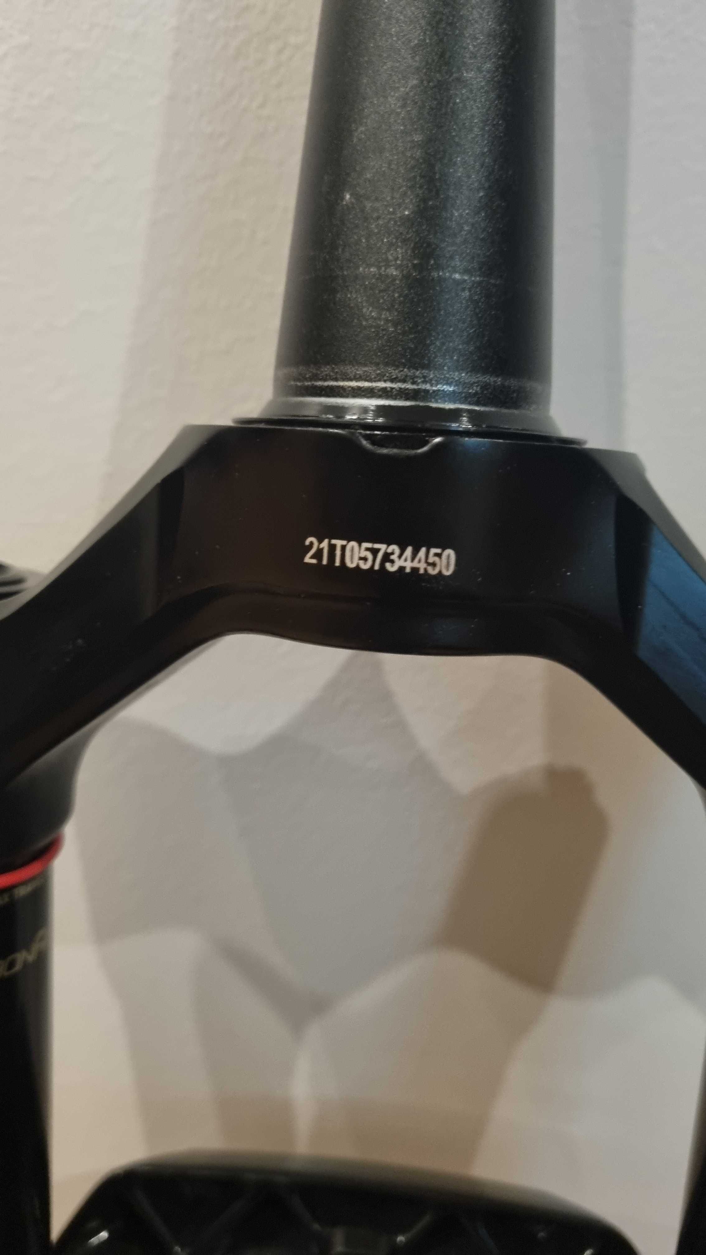 Suspensão Enduro ROCKSHOX ZEB Ultimate 29" Charger 2.1 RC2 160 mm