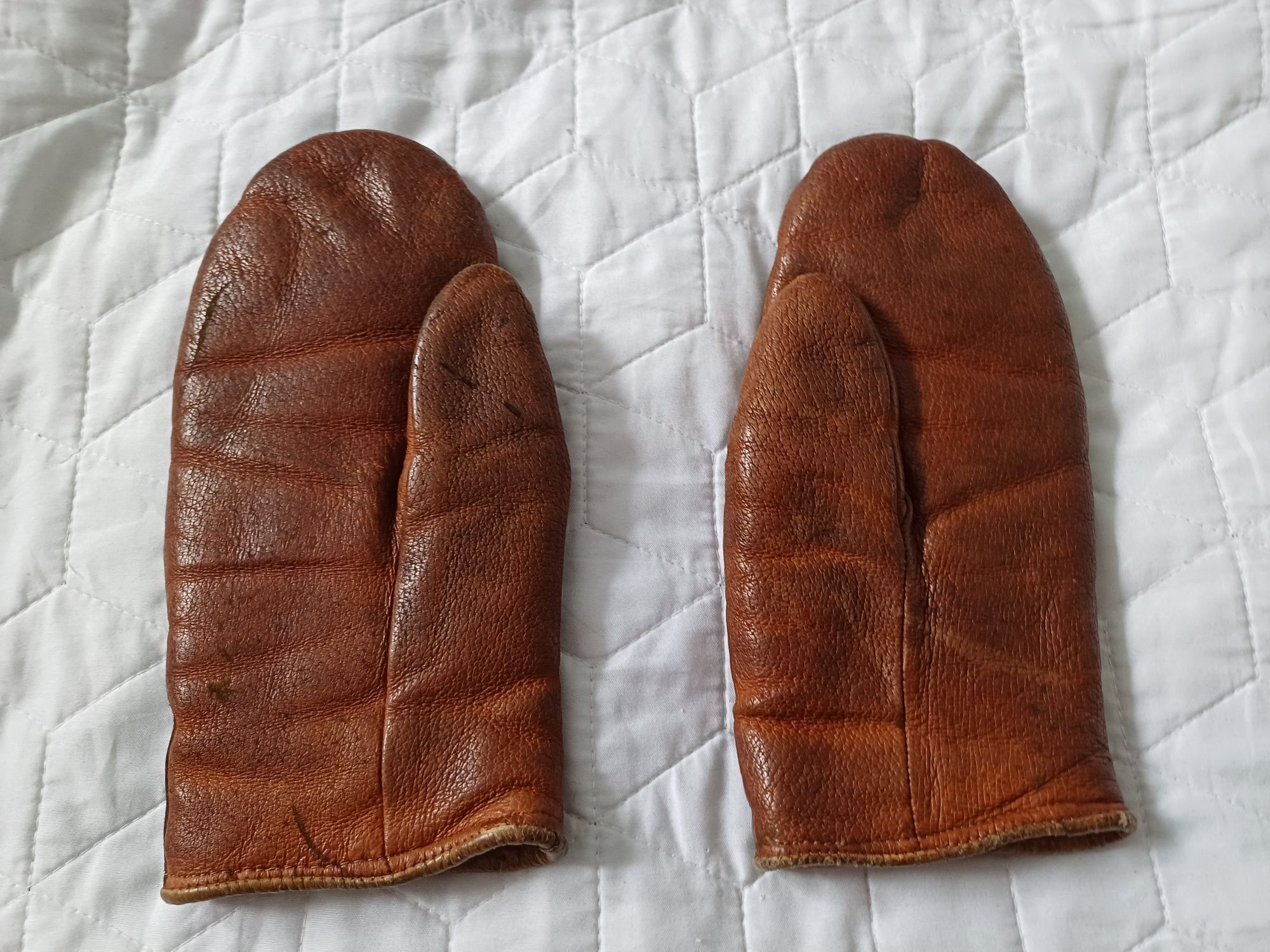 Skórzane brązowe rękawiczki