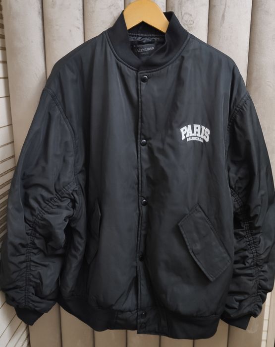 Бомбер Balelnciaga