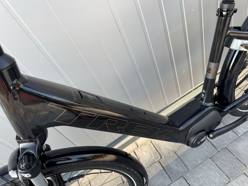 Trek District Plus 2 Lowstep z napędem pasowym 2025