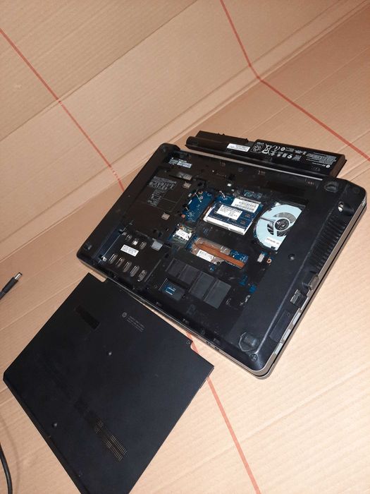 HP ProBook 4530  экран корпус