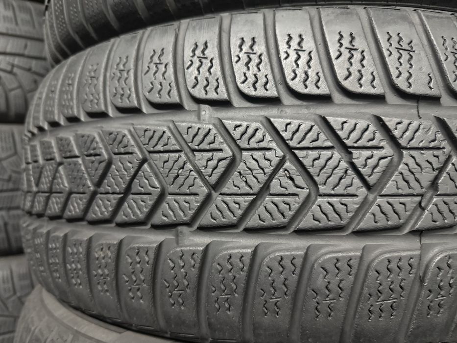 шини б.у зима 225/65 R17 Pirelli Scorpion Winter склад резини