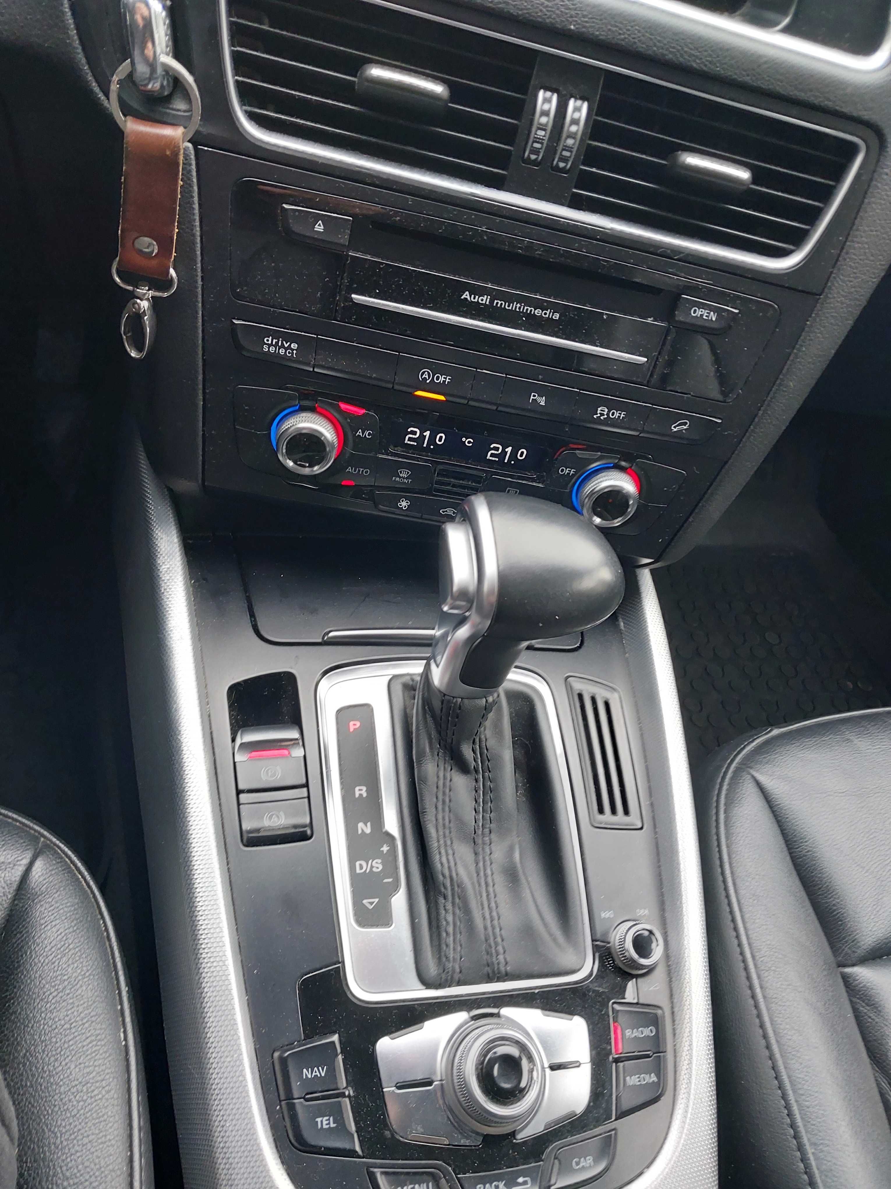 Sprzedam Audi Q5 3.0 TDI 2014