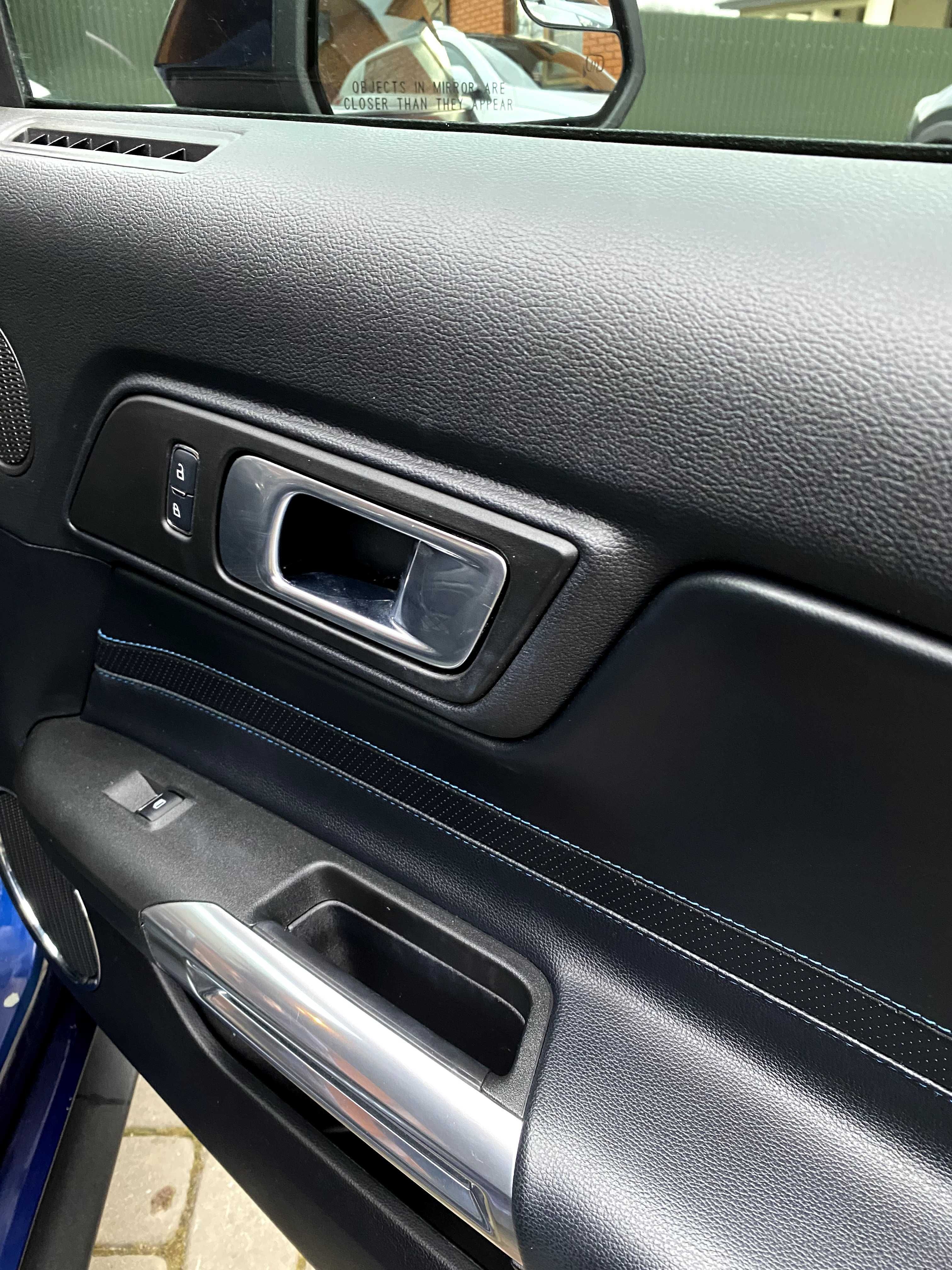 Ford Mustang Premium (2018 модельний рік)