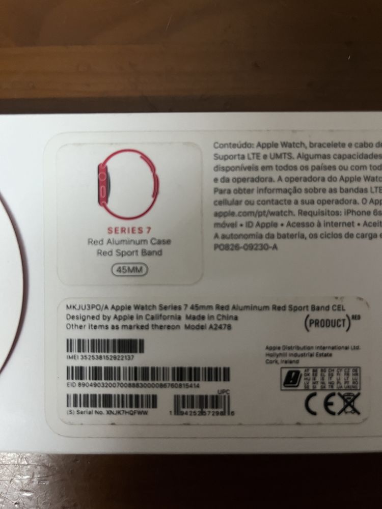 Apple Watch 7 red product