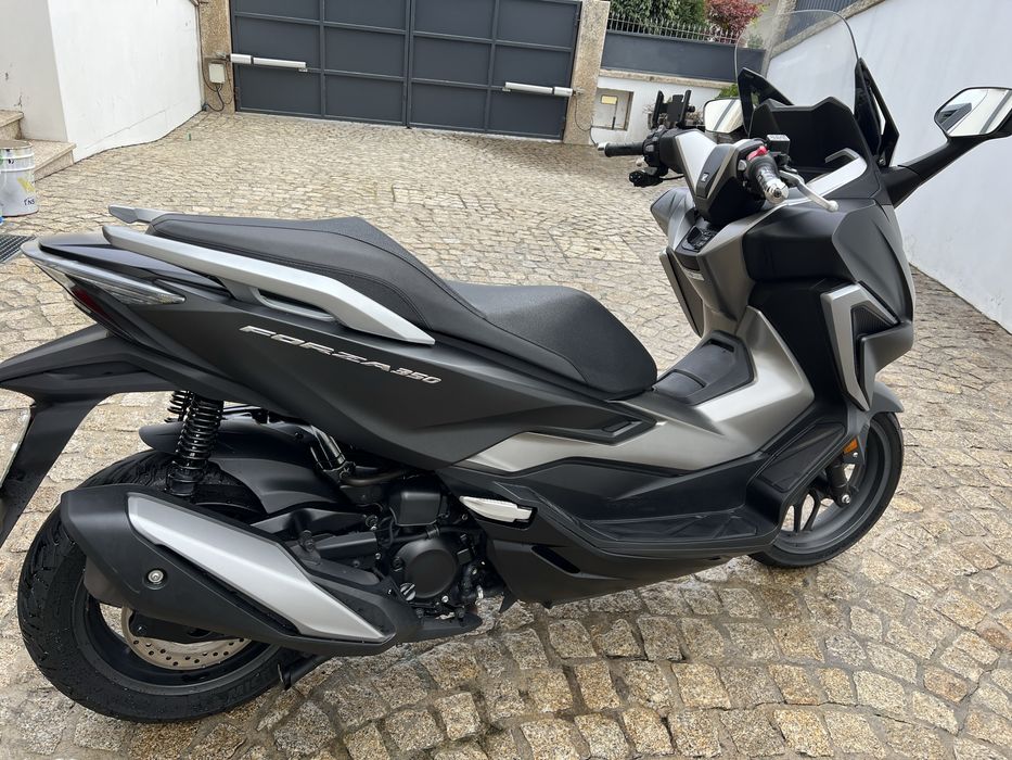 Vende-se Honda Forza 350