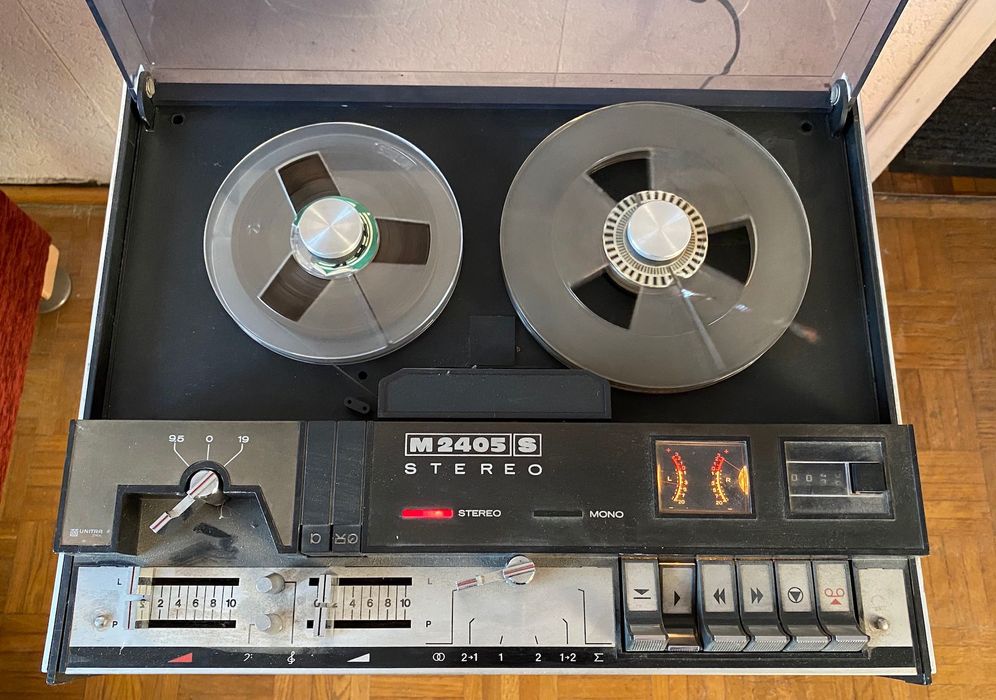 magnetofon szpulowy M2405S z szpulami