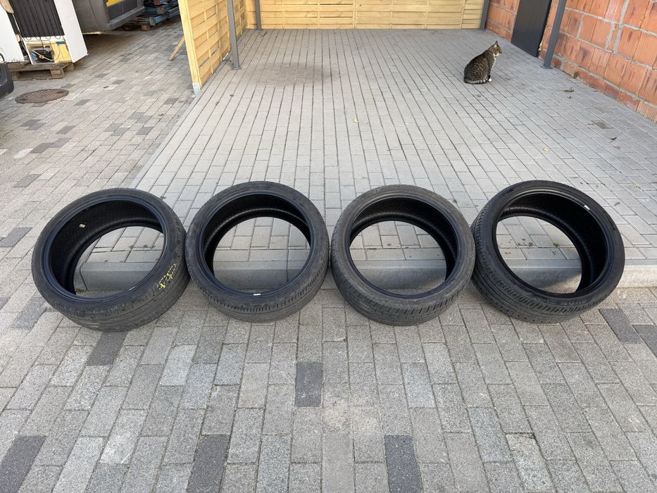 4 x Avon 255/35R19