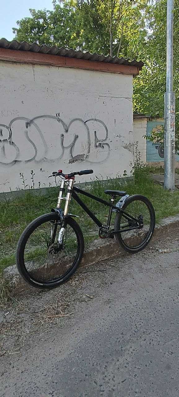 Срочно!!!Mtb dirt octane one. можливий торг