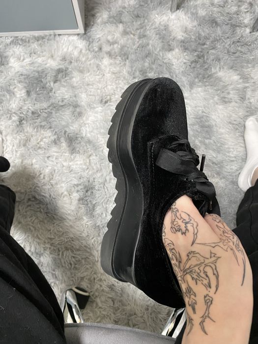 жіночі кросівки на платформі