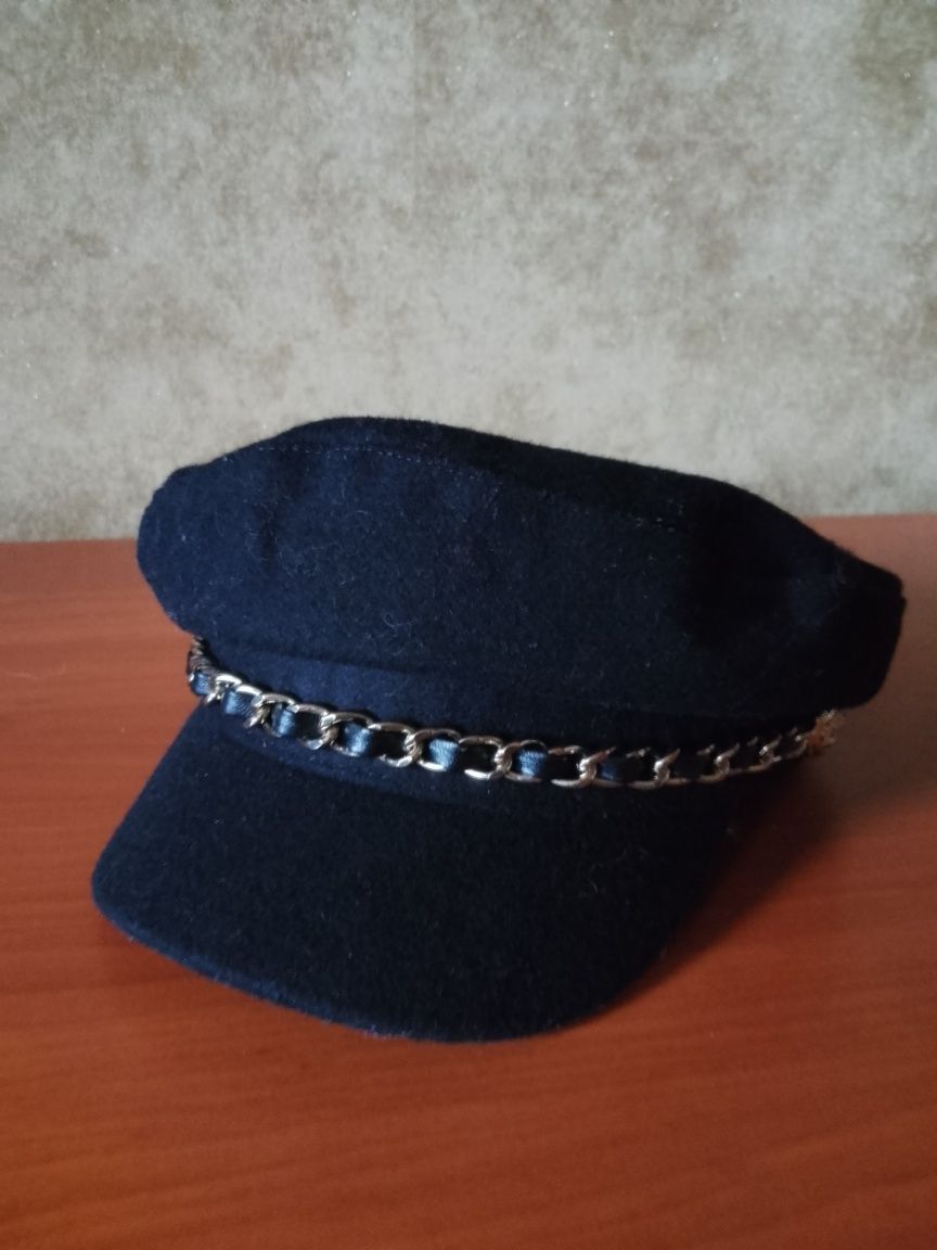 Жіночий головний убір