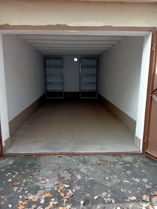 WYNAJMĘ / DO WYNAJĘCIA - Garaż murowany z prądem - KRZYKI