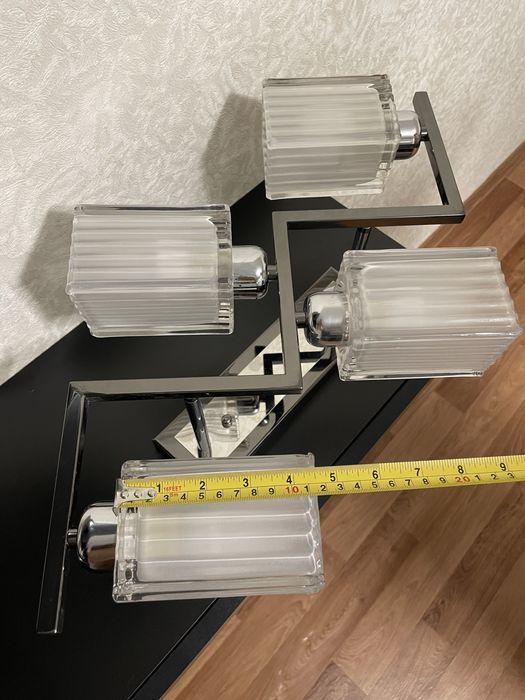 Люстра на 4 лампи