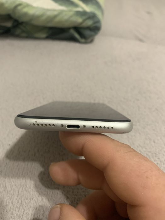 Продам Iphone XR 128 Gb
