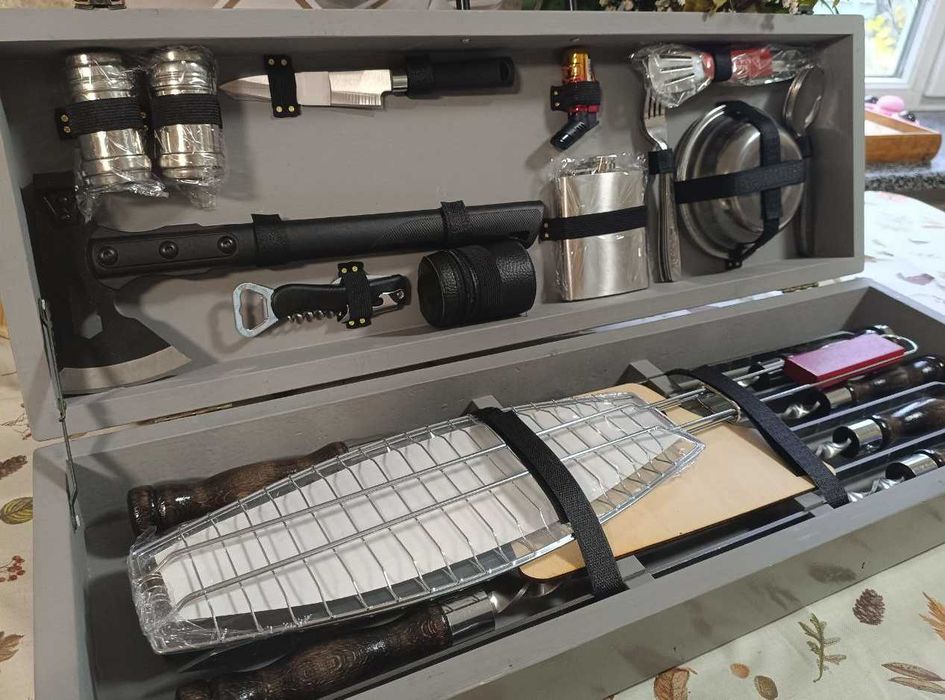 Набір шампурів в дерев'яному кейсі 42 предмети Подарункові шампура