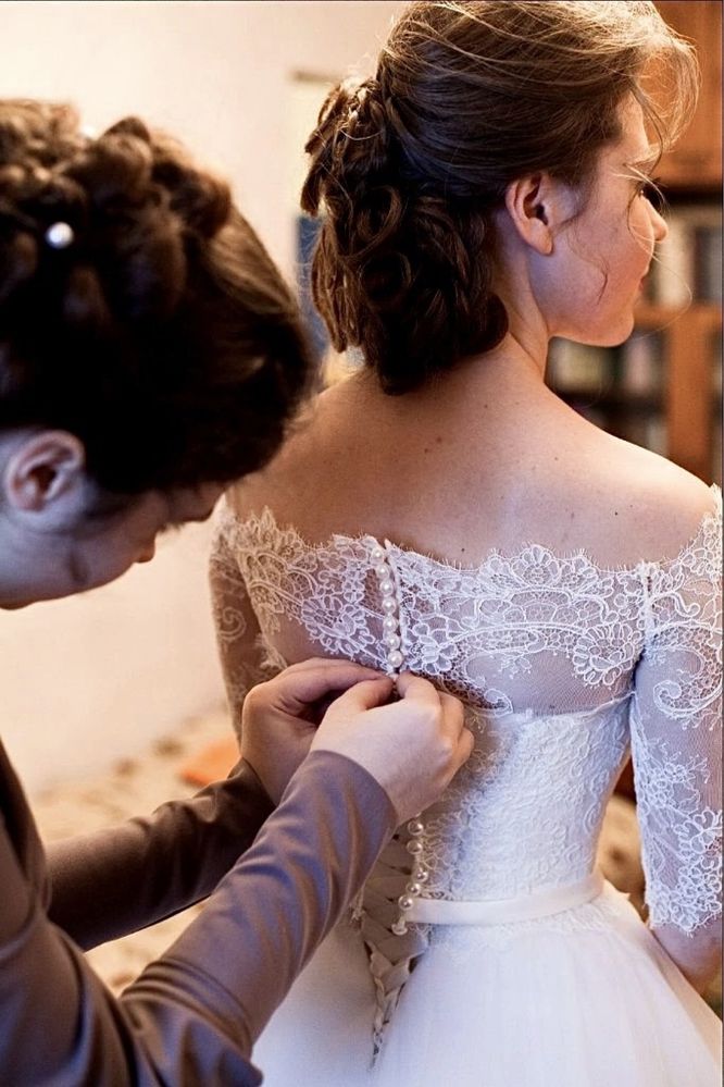 Весільння сукня
