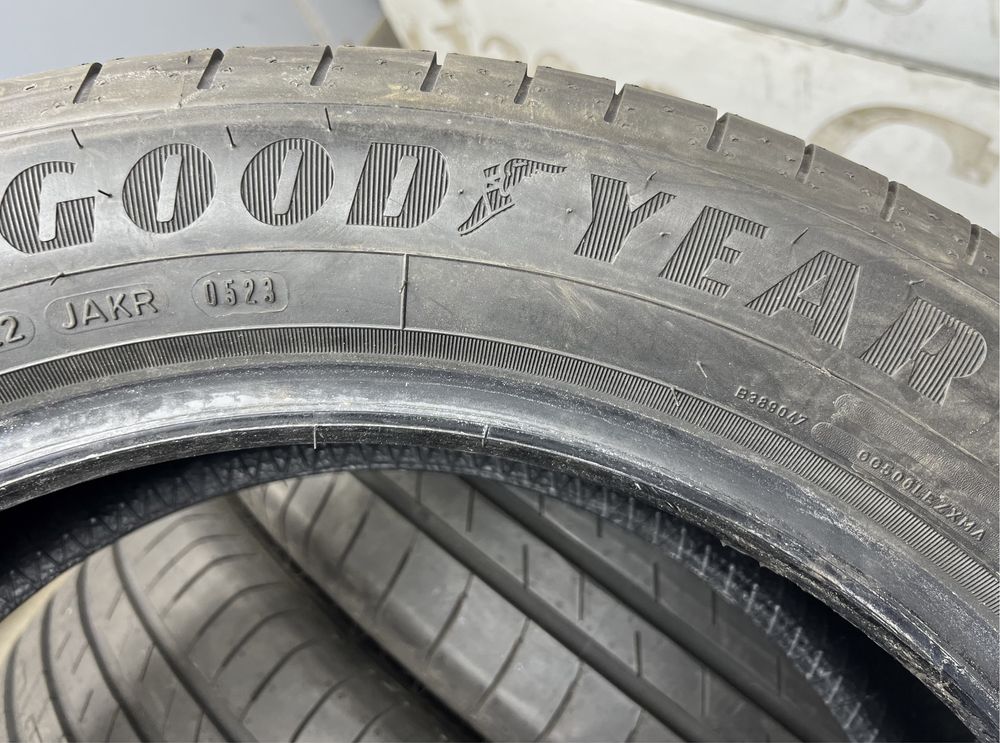 Шини 2023р як Нові літо 215 55 R18 Goodyear EfficientGrip літні