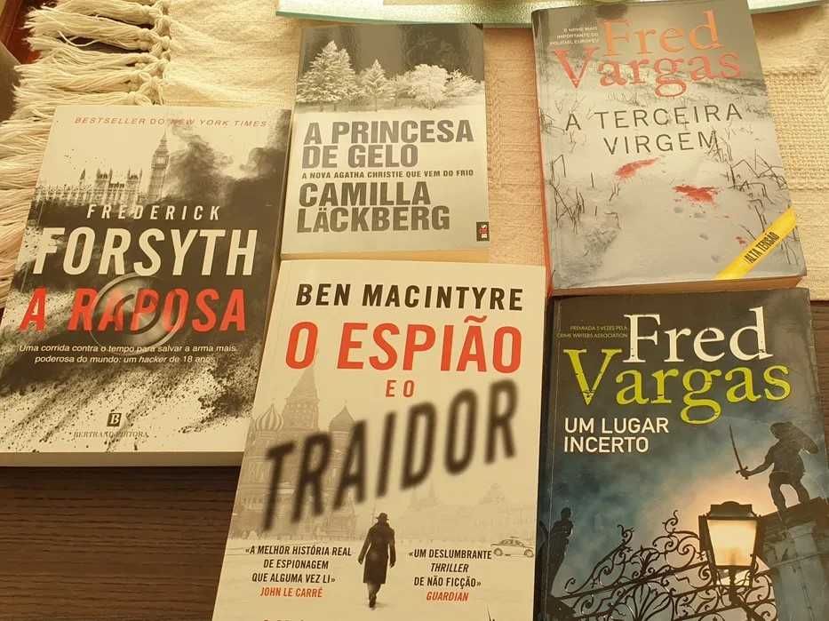 Livros Policiais como novos e outros novos