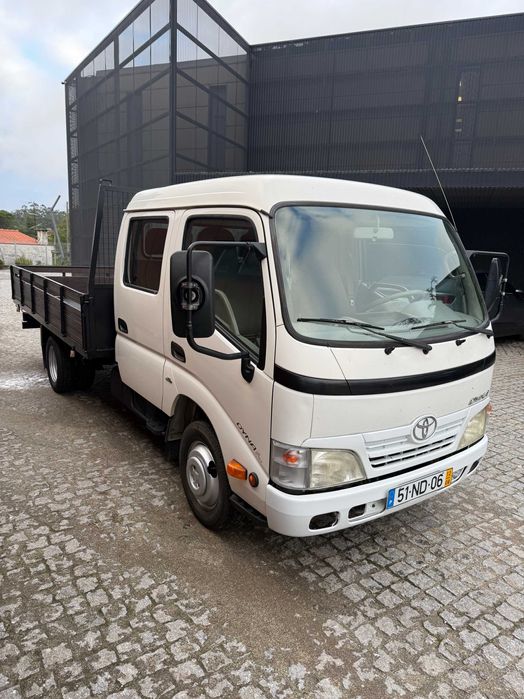 Toyota dyna cabine dupla 2012