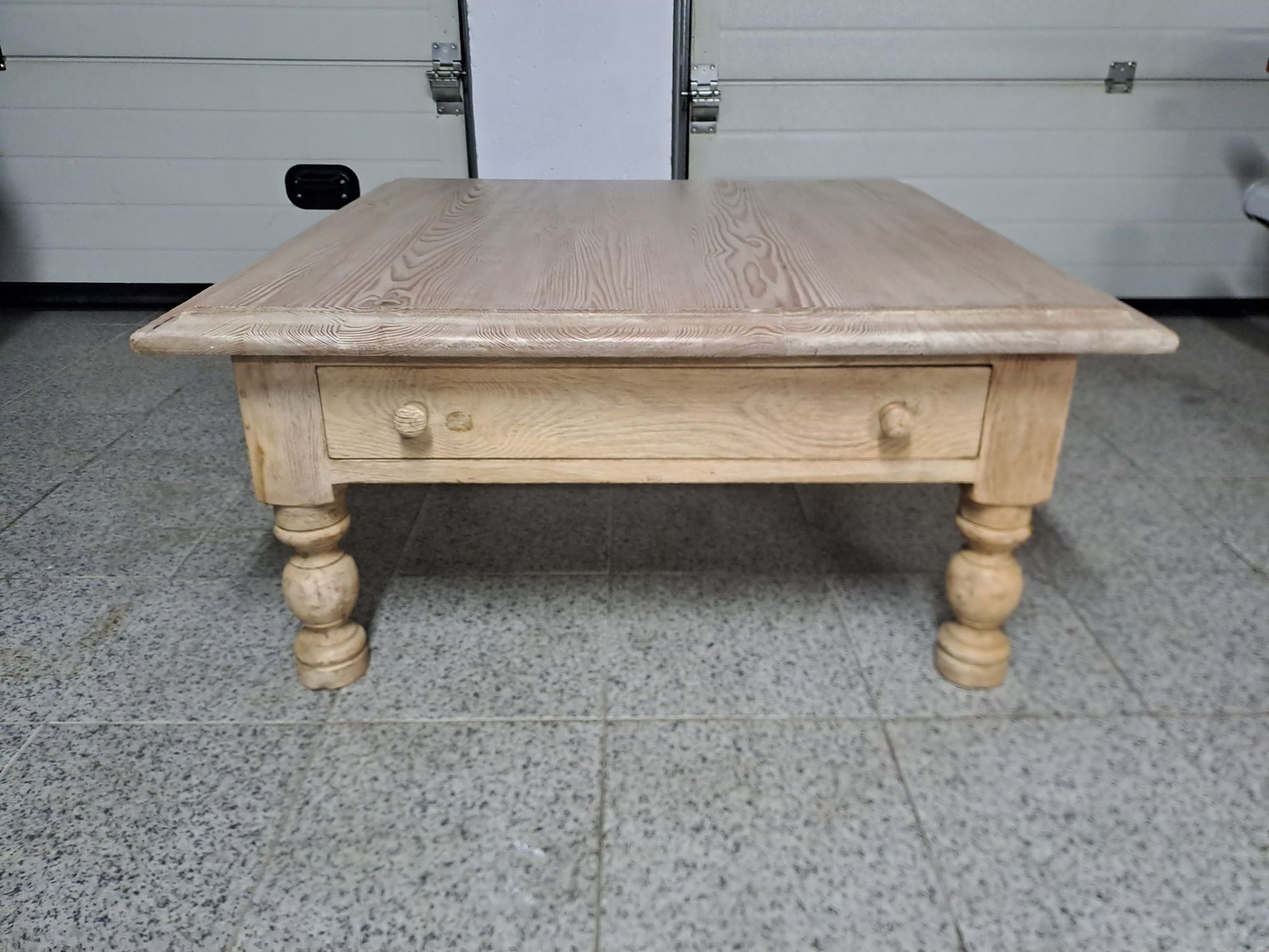mesa centro de madeira maciça
